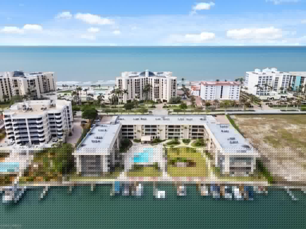 3200 Gulf Shore Blvd N 407, Naples, FL 34103-3
