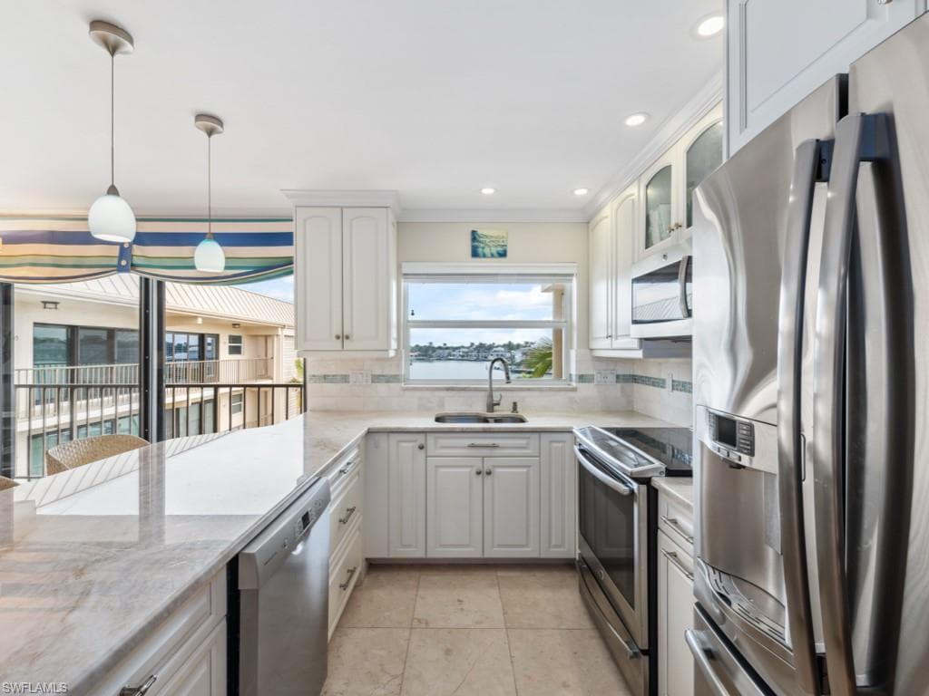 3200 Gulf Shore Blvd N 407, Naples, FL 34103-7