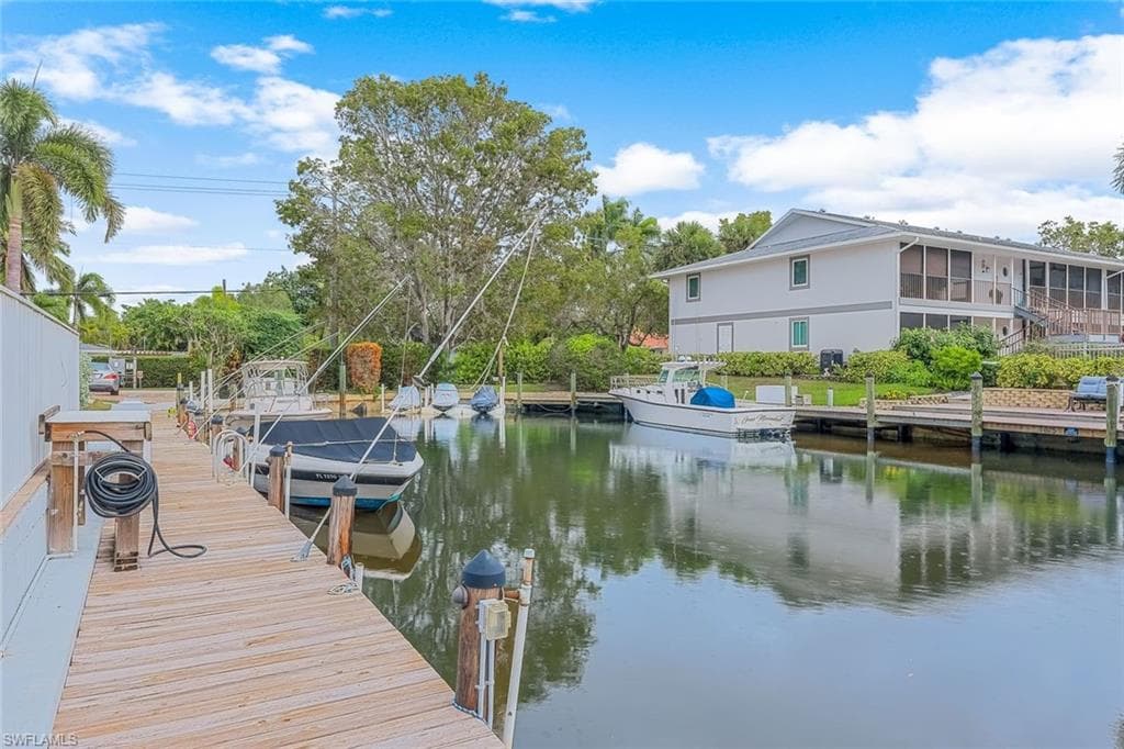 1686 Blue Point Ave B9, Naples, FL 34102-20