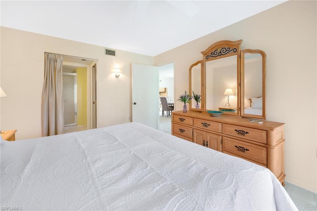 1207 Commonwealth Cir B201, Naples, FL 34116-19