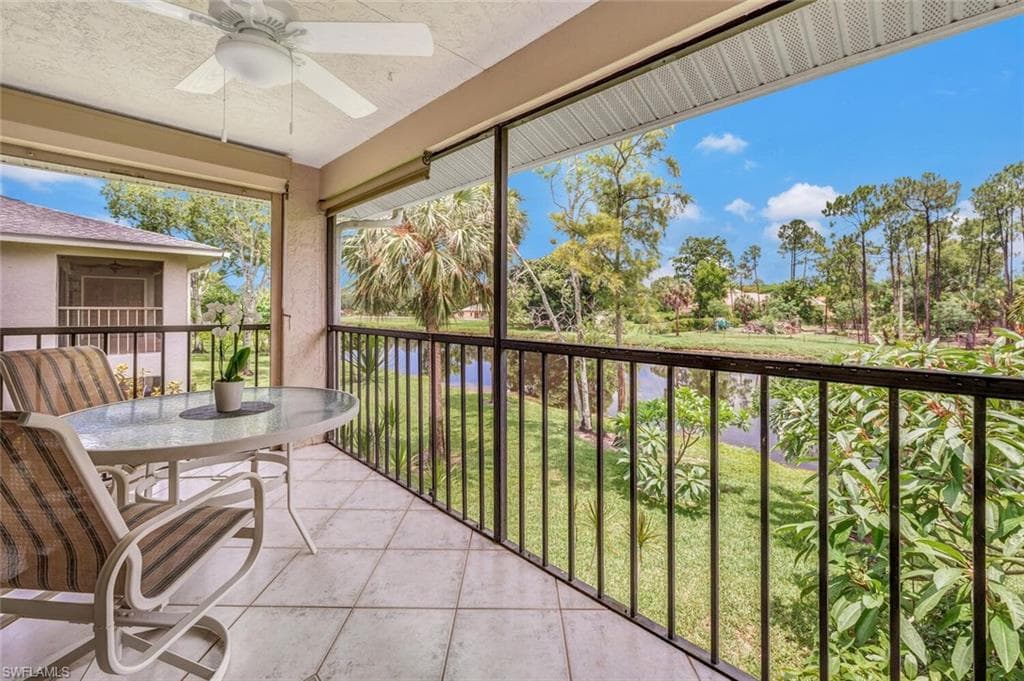 1207 Commonwealth Cir B201, Naples, FL 34116-25