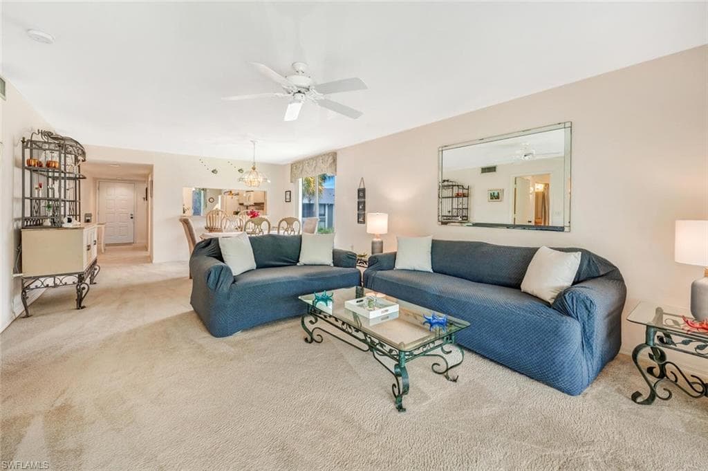 1207 Commonwealth Cir B201, Naples, FL 34116-3