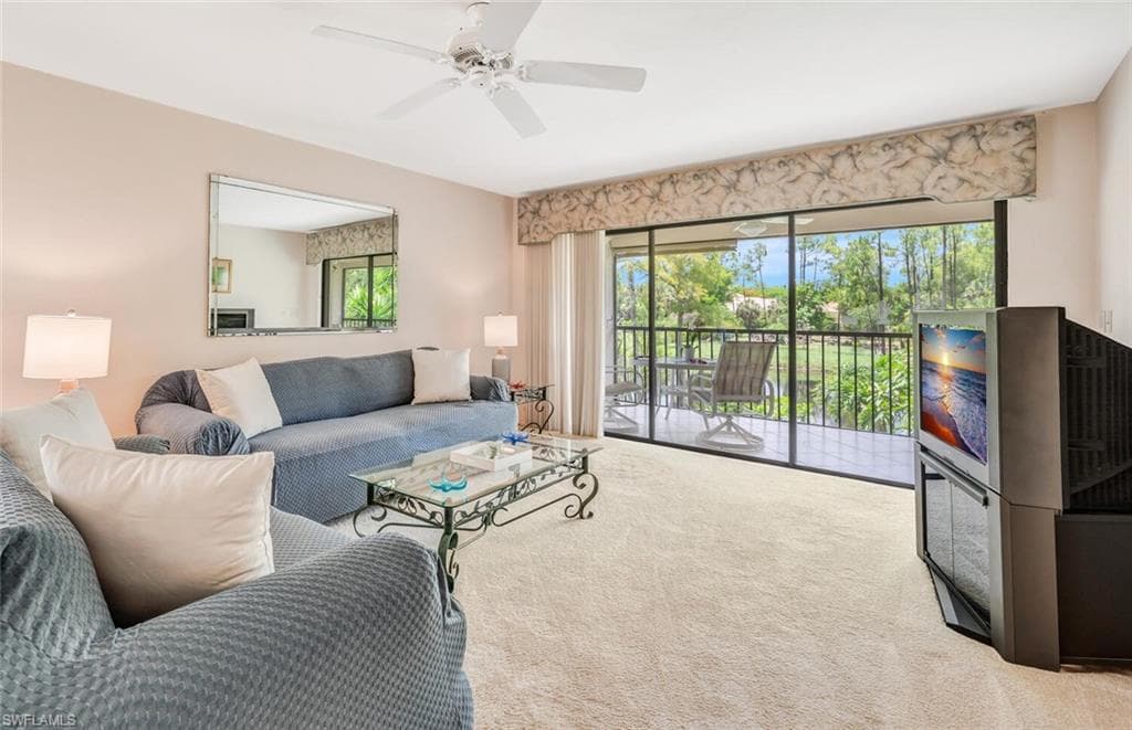 1207 Commonwealth Cir B201, Naples, FL 34116-7