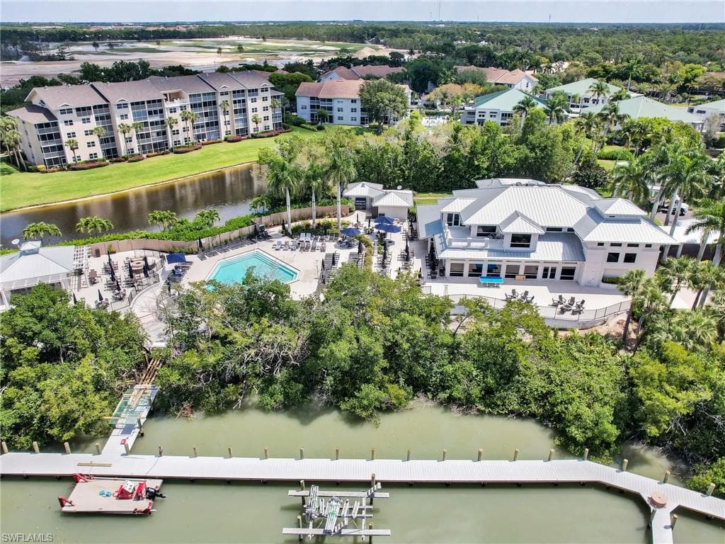 360 Horse Creek Dr 305, Naples, FL 34110-41