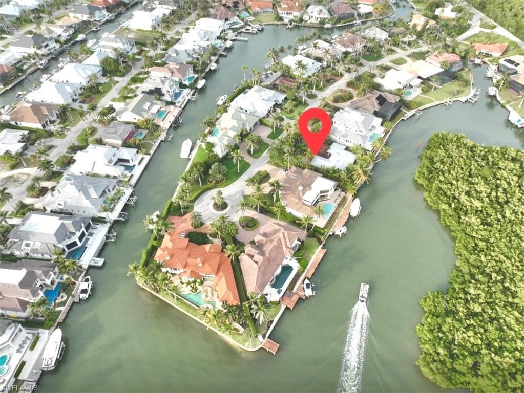 2195 Sheepshead Dr, Naples, FL 34102-4