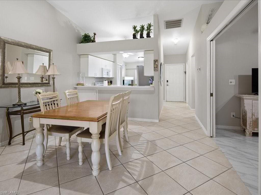 10808 King George Ln 2602, Naples, FL 34109-11
