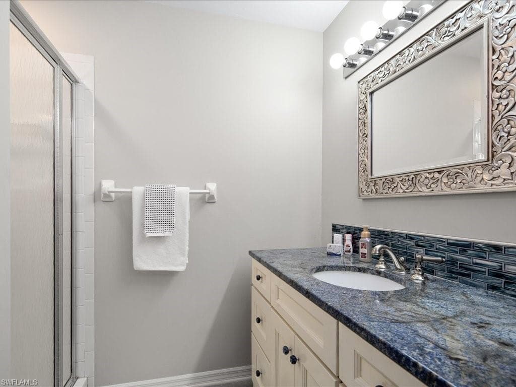 10808 King George Ln 2602, Naples, FL 34109-14