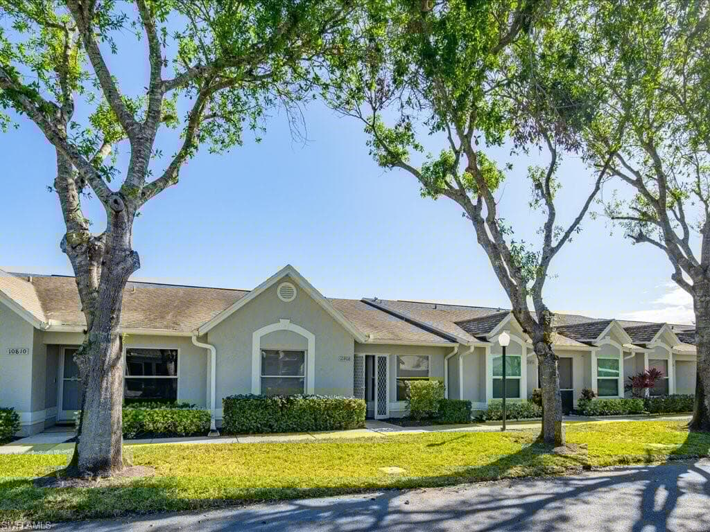 10808 King George Ln 2602, Naples, FL 34109-1