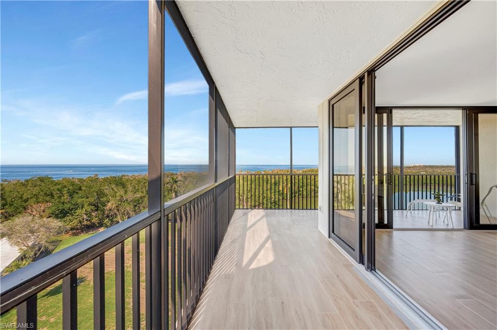 11 Bluebill Ave 602, Naples, FL 34108-14