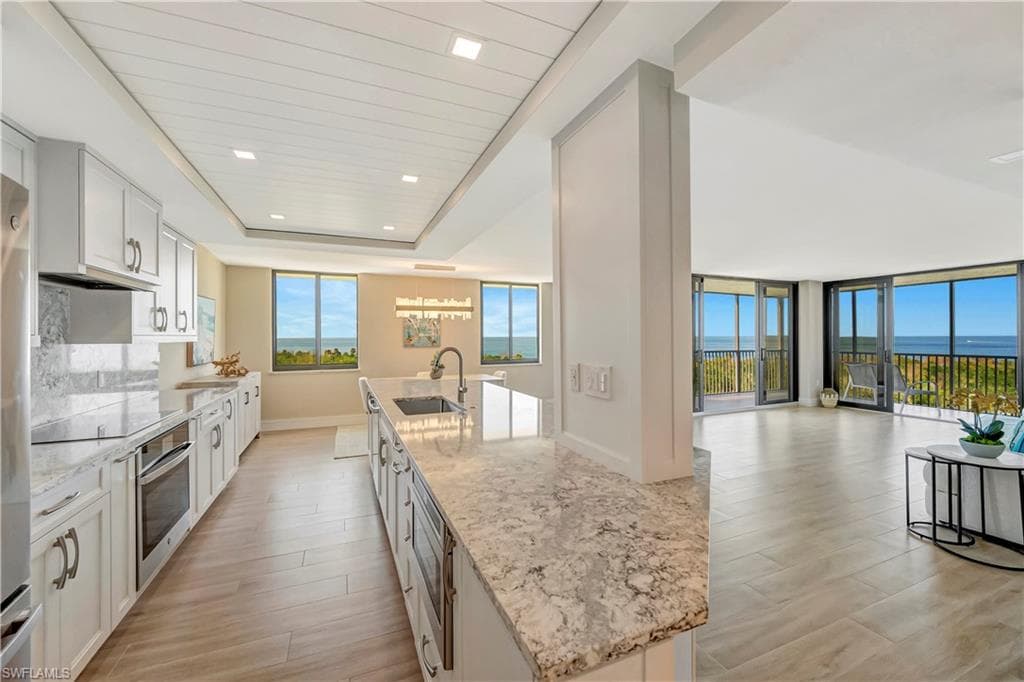 11 Bluebill Ave 602, Naples, FL 34108-6