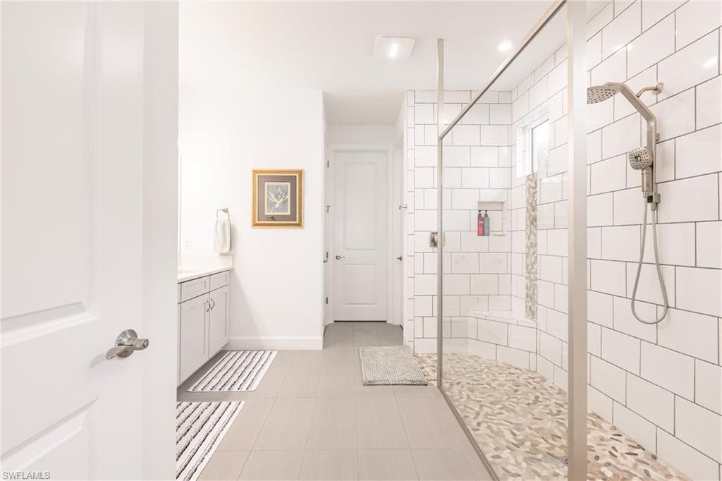 8876 Scarlotti Pl, Naples, FL 34119-18