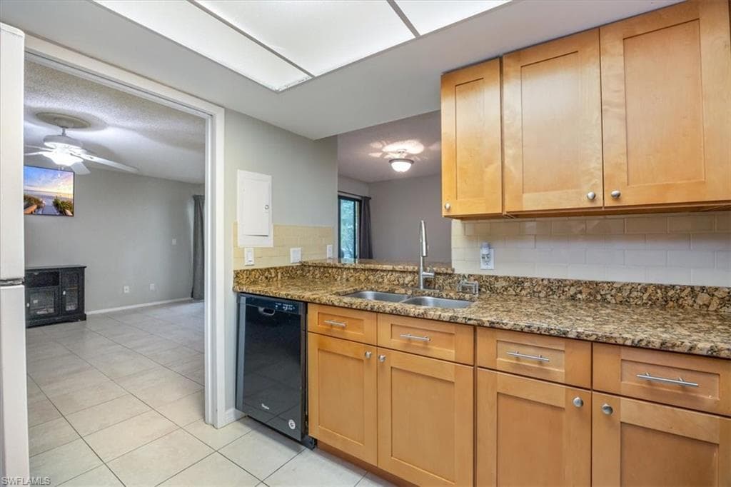 3635 Boca Ciega Dr 207, Naples, FL 34112-12