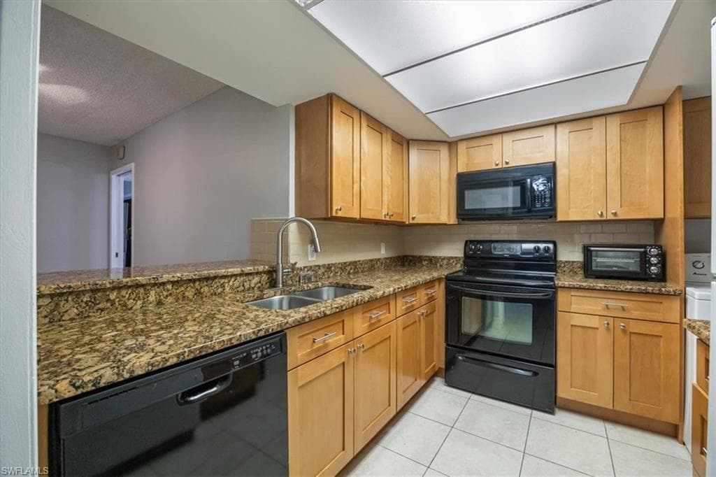 3635 Boca Ciega Dr 207, Naples, FL 34112-3