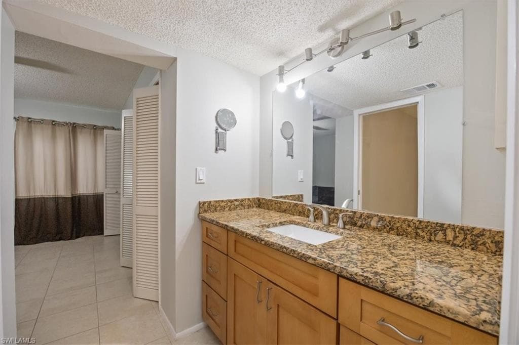3635 Boca Ciega Dr 207, Naples, FL 34112-4