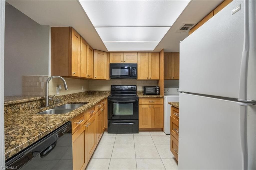 3635 Boca Ciega Dr 207, Naples, FL 34112-7
