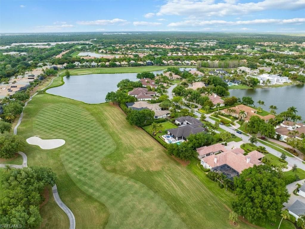 13700 Pondview Cir, Naples, FL 34119-37
