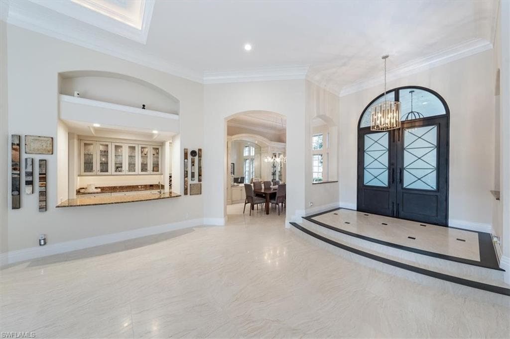 13700 Pondview Cir, Naples, FL 34119-4