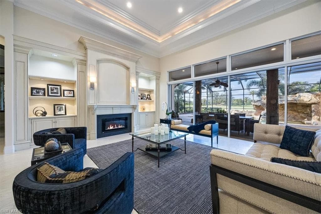 13700 Pondview Cir, Naples, FL 34119-5