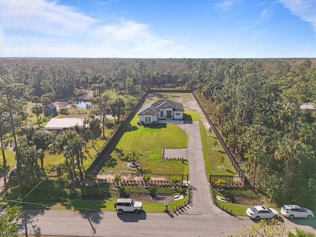 490 39th Ave NE, Naples, FL 34120-34