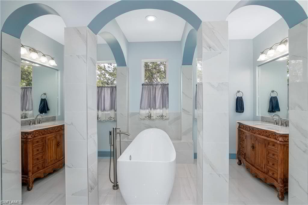 2181 Vardin Pl, Naples, FL 34120-24