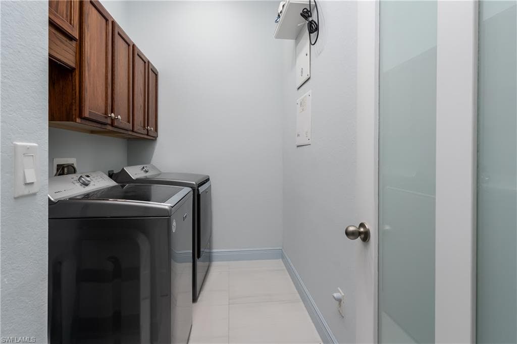 2181 Vardin Pl, Naples, FL 34120-34