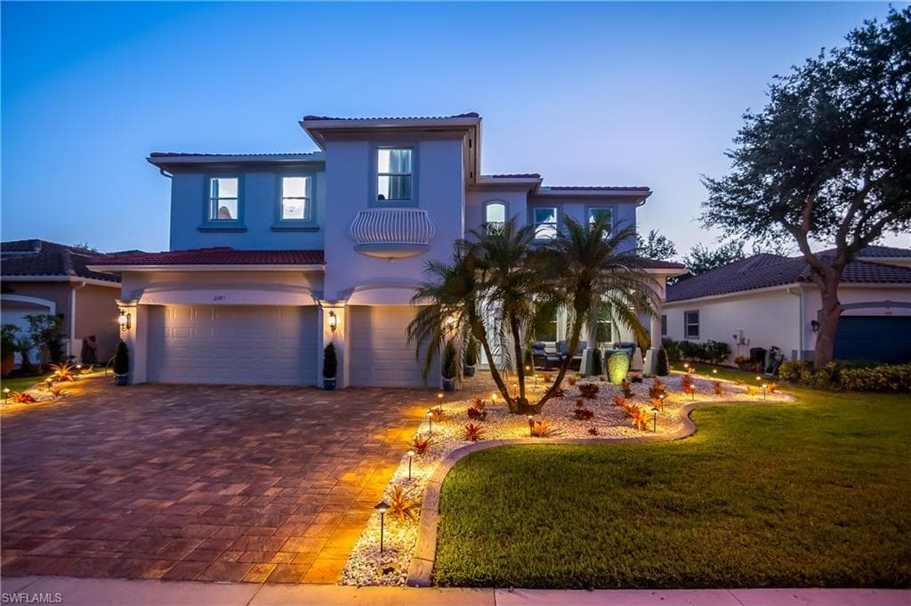 2181 Vardin Pl, Naples, FL 34120-3