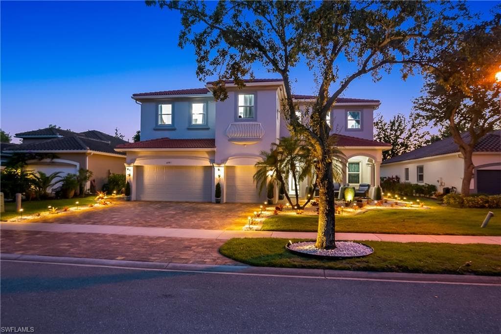 2181 Vardin Pl, Naples, FL 34120-4
