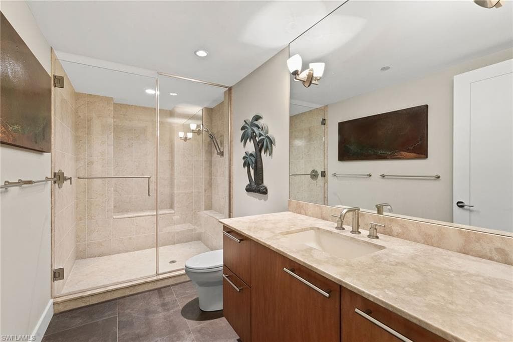 11125 Gulf Shore Dr Ph-7, Naples, FL 34108-34