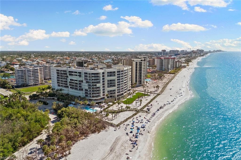 11125 Gulf Shore Dr Ph-7, Naples, FL 34108-4