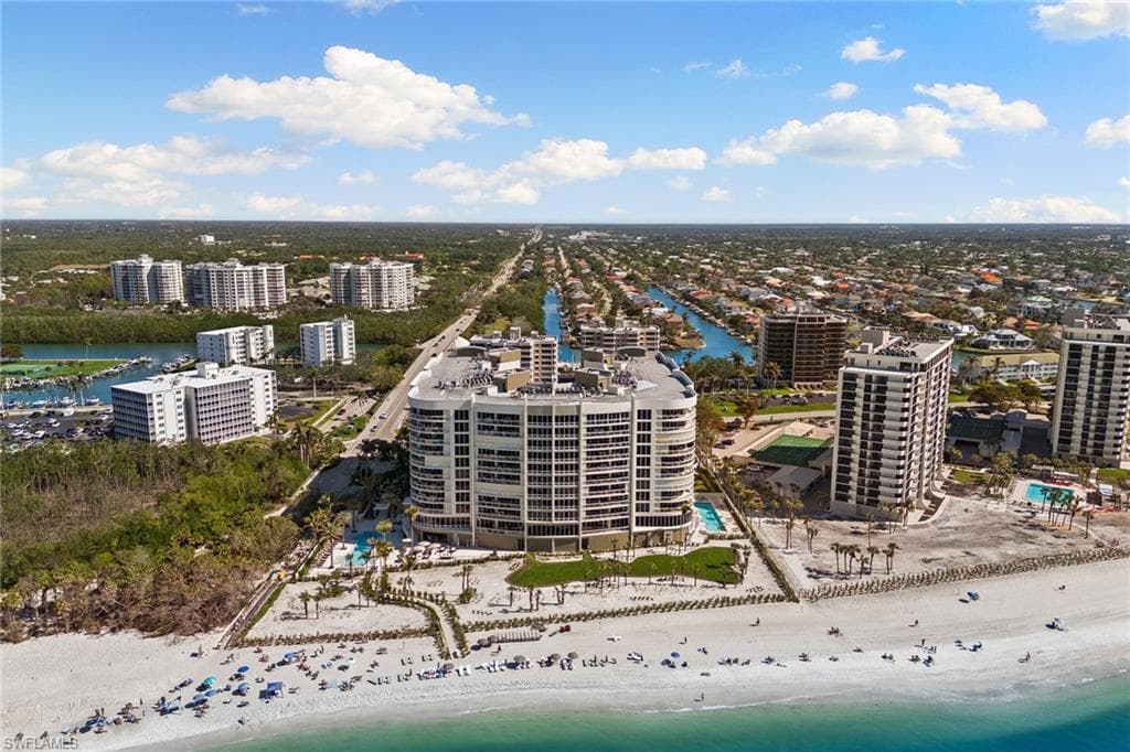 11125 Gulf Shore Dr Ph-7, Naples, FL 34108-49