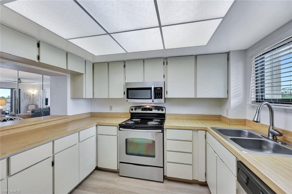 226 3rd St 115, Bonita Springs, FL 34134-9