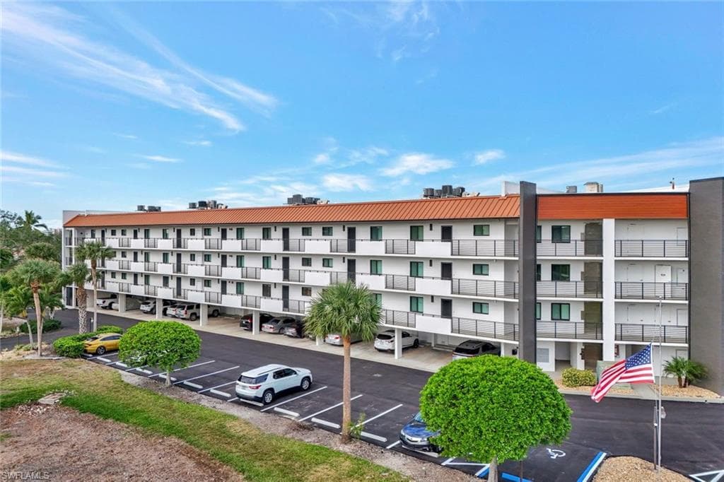 226 3rd St 115, Bonita Springs, FL 34134-31