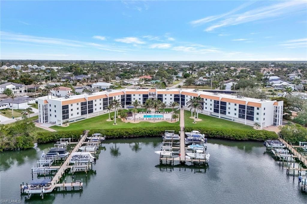 226 3rd St 115, Bonita Springs, FL 34134-33
