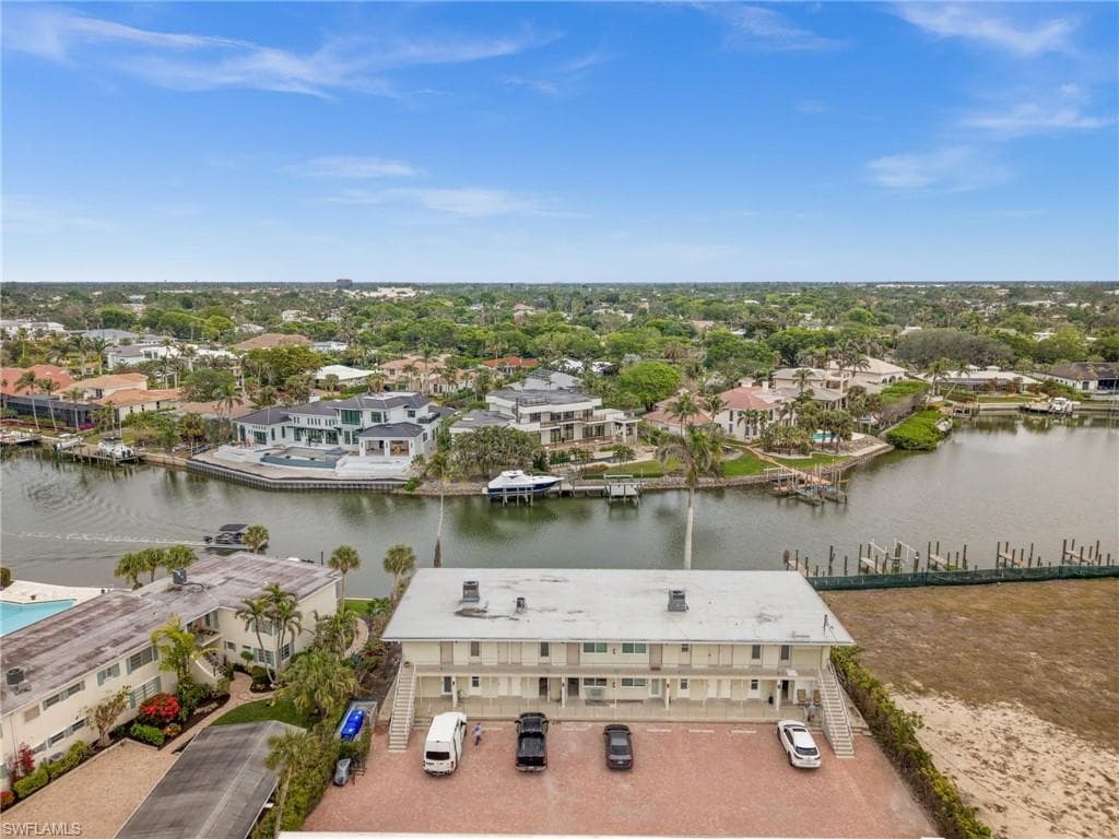 1550 Gulf Shore Blvd N E2, Naples, FL 34102-30