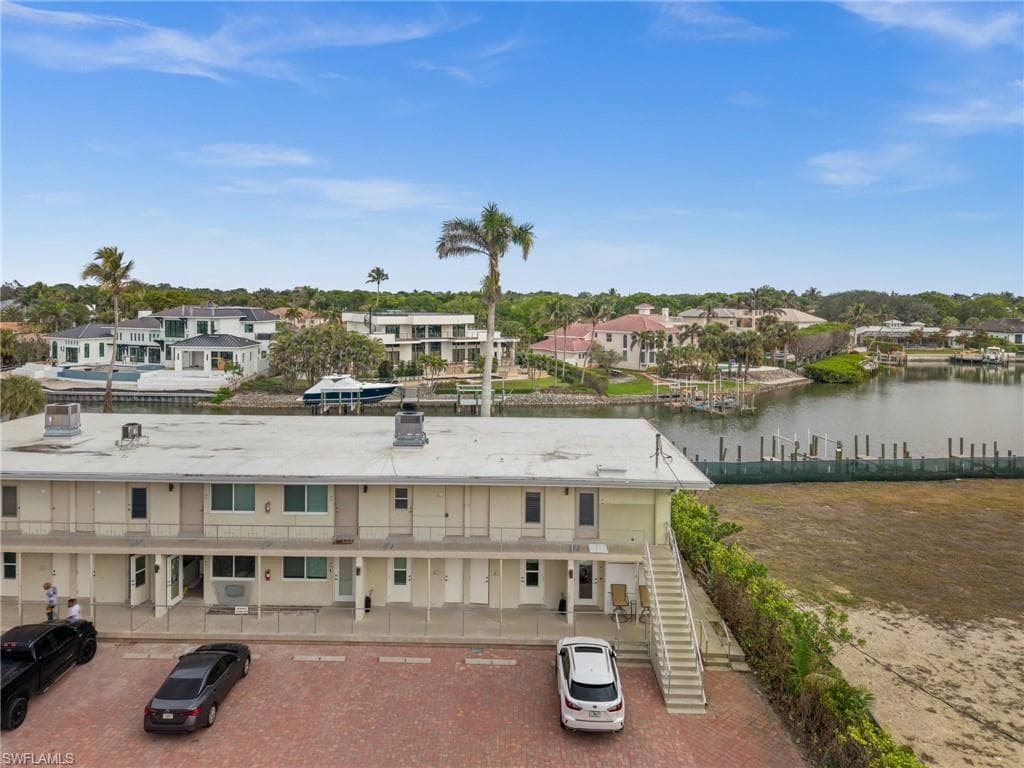 1550 Gulf Shore Blvd N E2, Naples, FL 34102-34