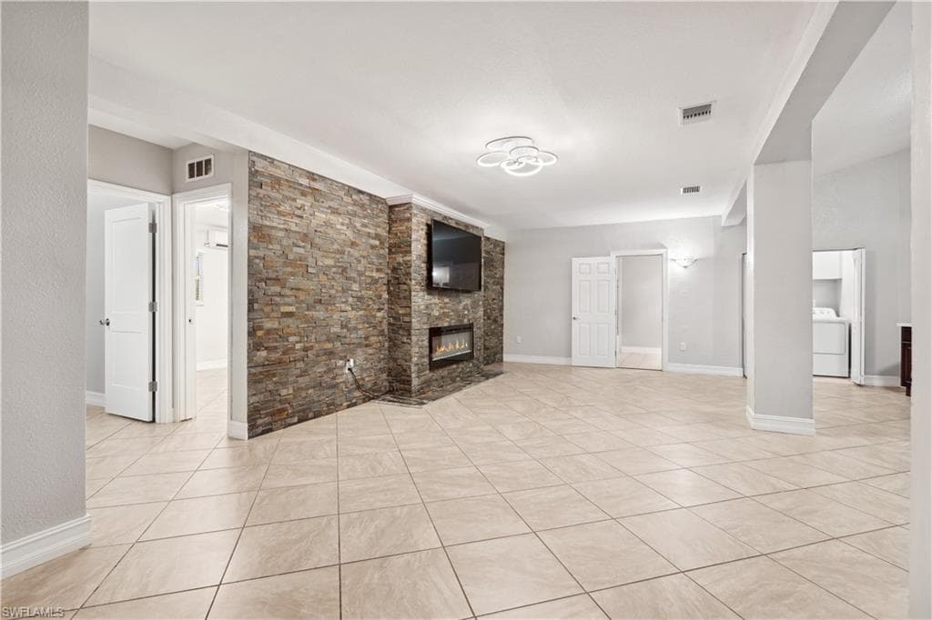 1507 9th St, Lehigh Acres, FL 33972-19