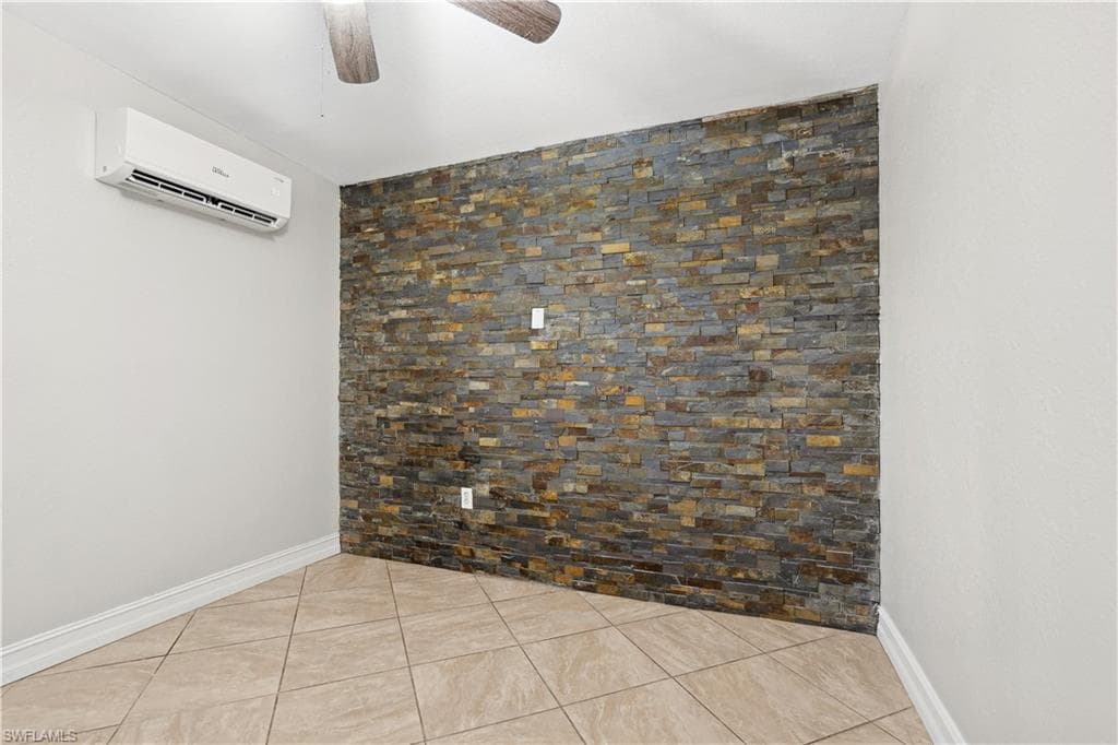 1507 9th St, Lehigh Acres, FL 33972-27