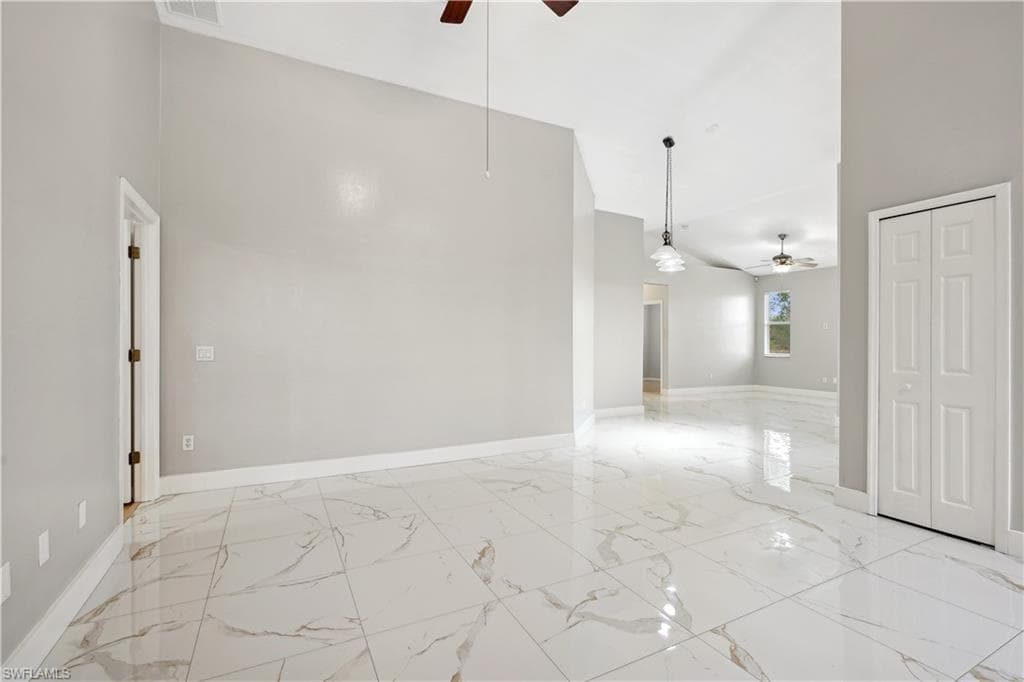 1507 9th St, Lehigh Acres, FL 33972-4