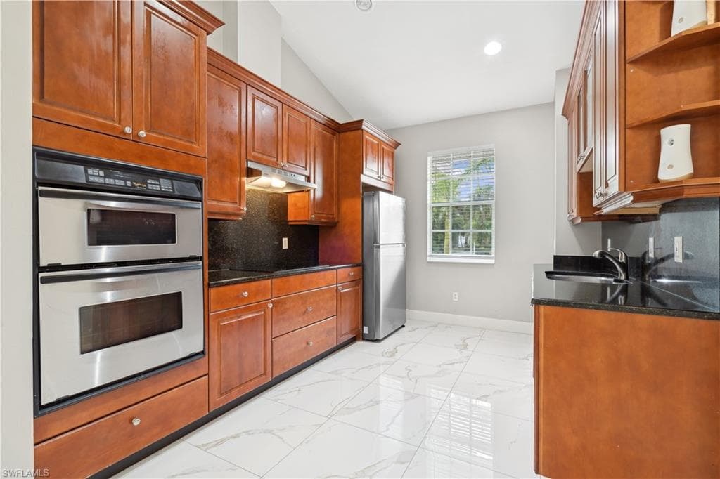 1507 9th St, Lehigh Acres, FL 33972-5