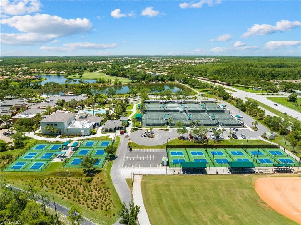 10491 Materita Dr, Fort Myers, FL 33913-33