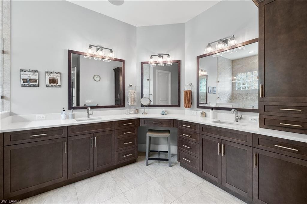 14726 Reserve Ln, Naples, FL 34109-18