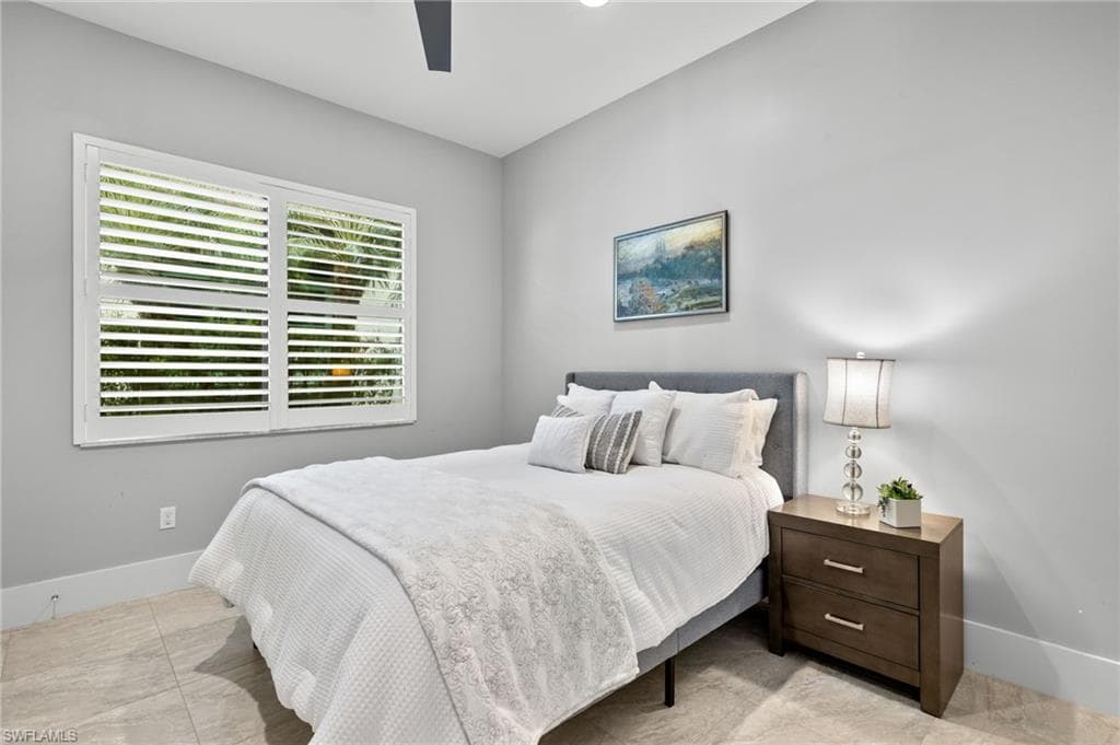 14726 Reserve Ln, Naples, FL 34109-20