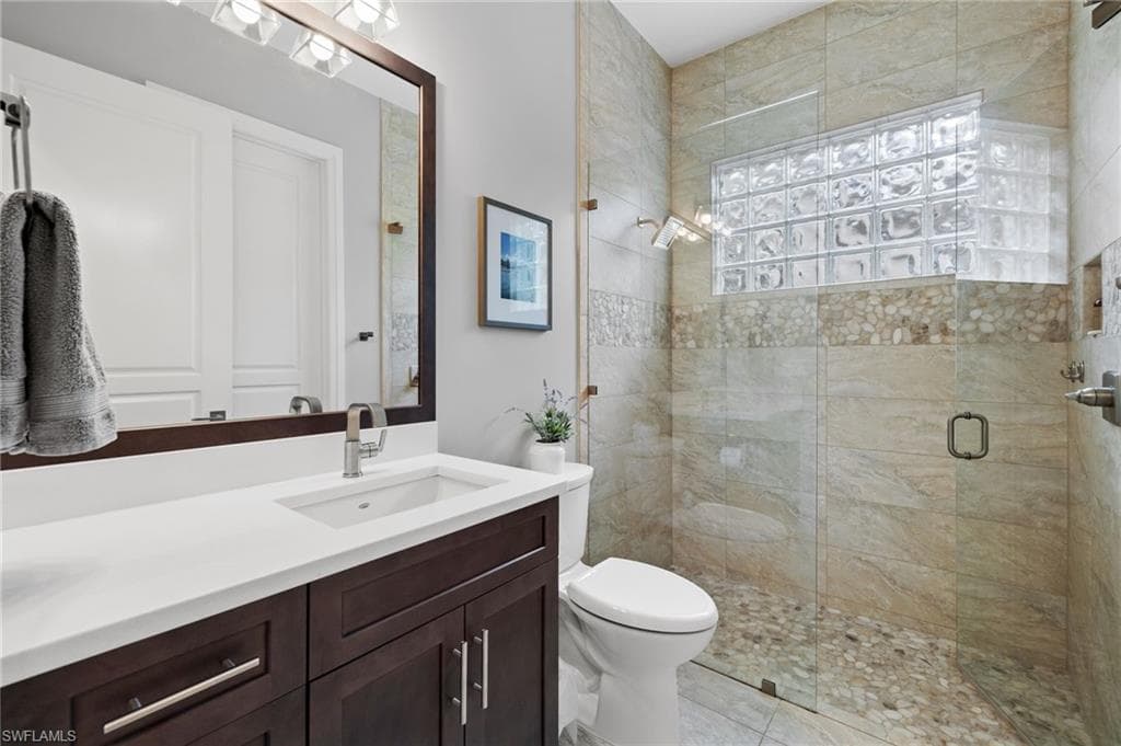 14726 Reserve Ln, Naples, FL 34109-21