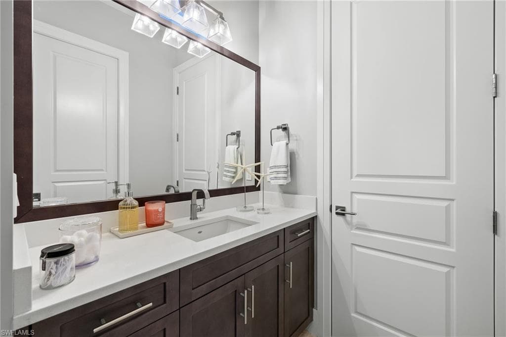 14726 Reserve Ln, Naples, FL 34109-22