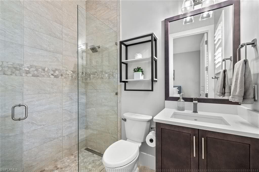 14726 Reserve Ln, Naples, FL 34109-24