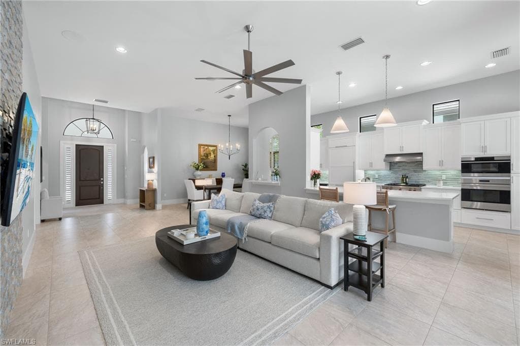 14726 Reserve Ln, Naples, FL 34109-4