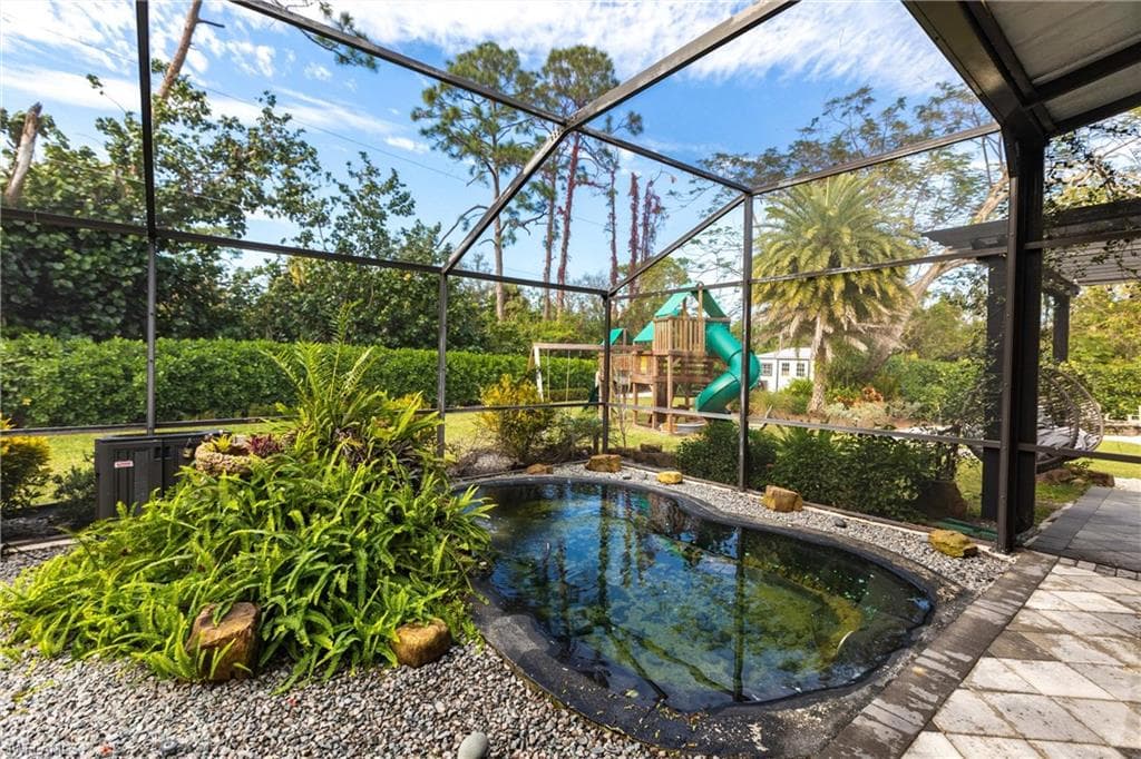 13420 Ponderosa Way, Fort Myers, FL 33907-38