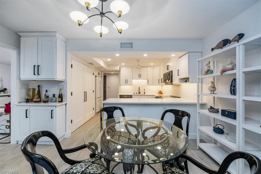 1772 Bald Eagle Dr 504a, Naples, FL 34105-5