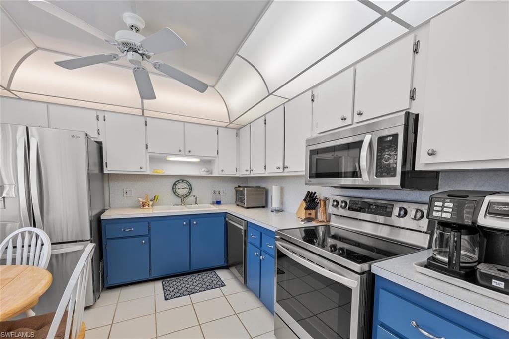 801 Teryl Rd 2, Naples, FL 34112-22