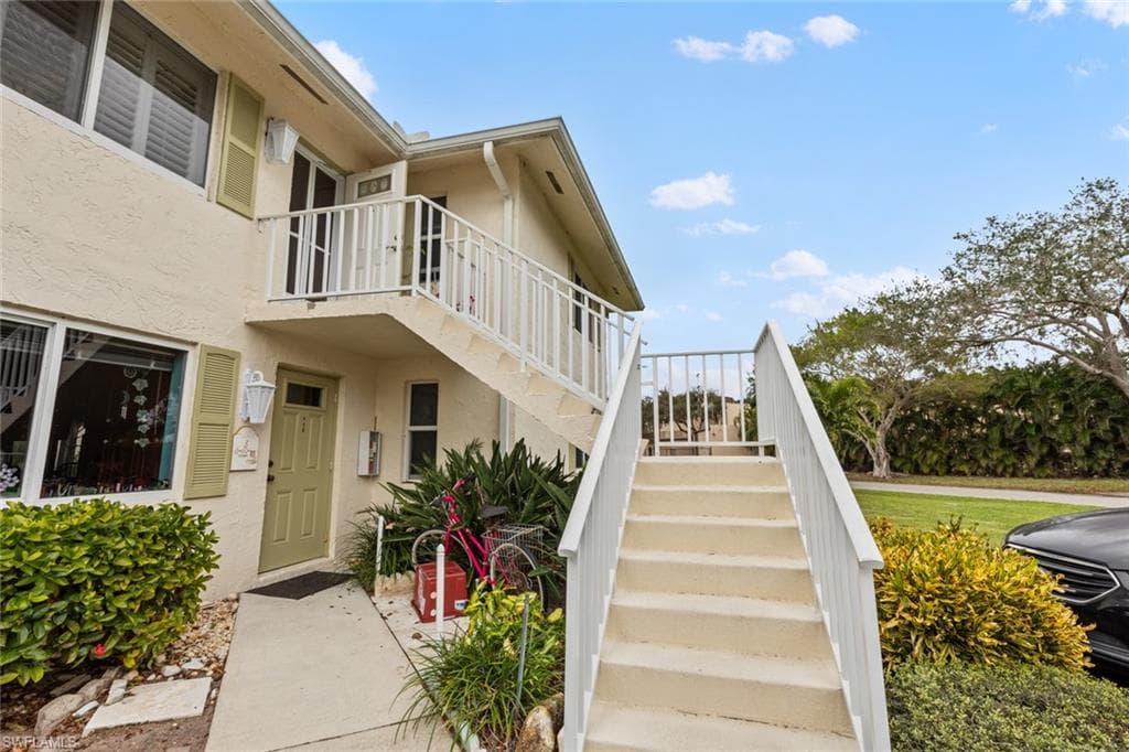 801 Teryl Rd 2, Naples, FL 34112-1